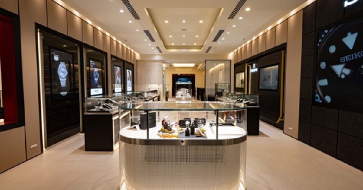  seiko's high-end watch store